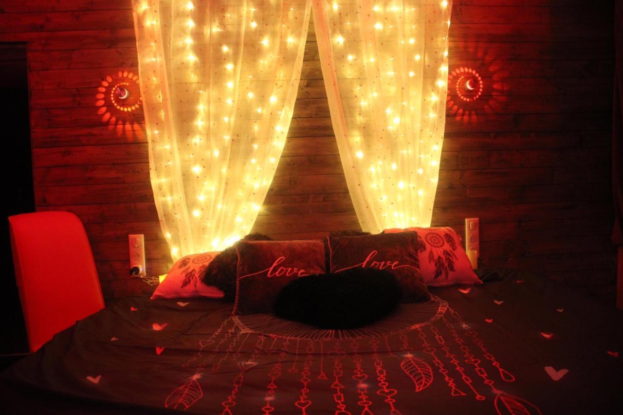 L'Attrape Reves - Gite Le Romantique Caden Exterior photo